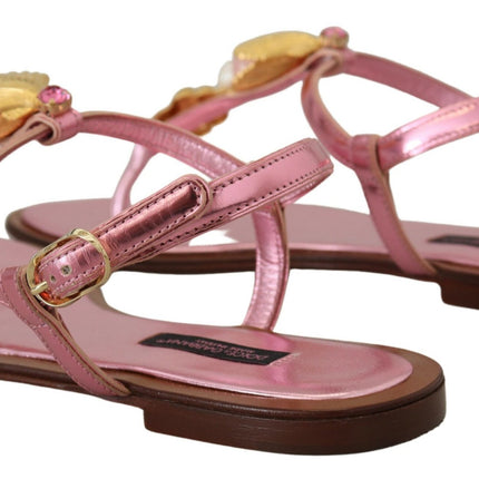 Sandales en cuir rose chic avec des embellissements exquis