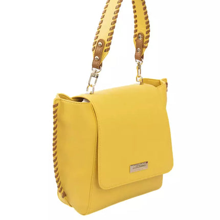 Elegante bolso amarillo con solapa y detalles dorados