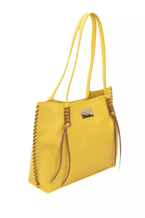 Elegante bolso amarillo con detalles dorados