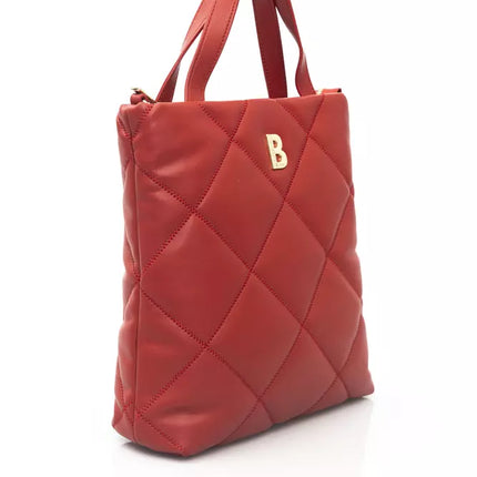 Elegante bolso bandolera de piel roja con detalles dorados