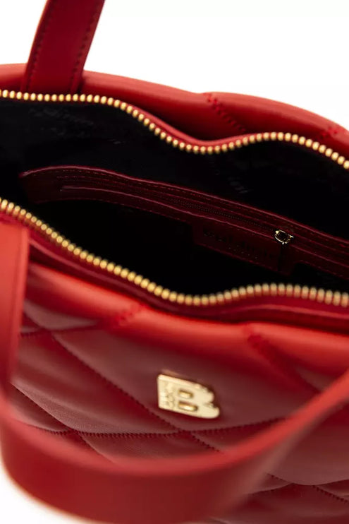 Elegante bolso bandolera de piel roja con detalles dorados