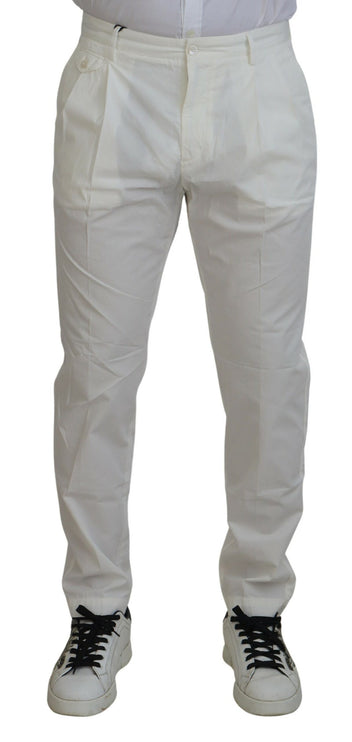 Elegantes pantalones chino de algodón blanco