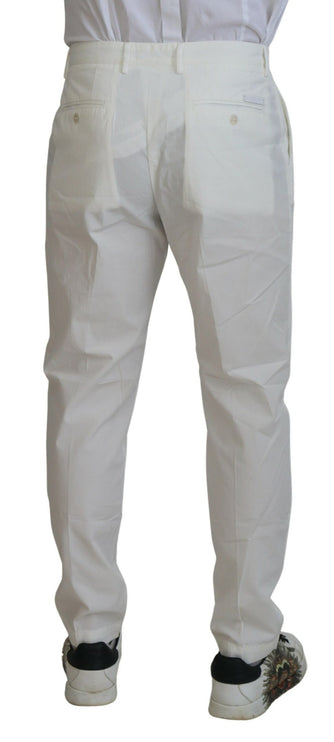 Elegantes pantalones chino de algodón blanco