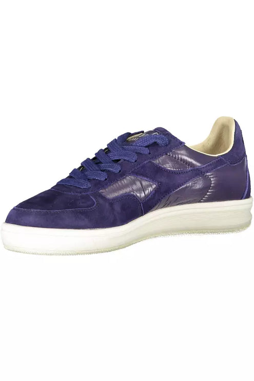 Sneaker blu blu cristalline con suola contrastante