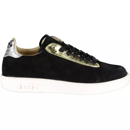 Eleganti sneaker in pelle nera con dettagli contrastanti