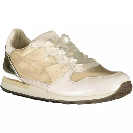 Sneaker allacciata beige con dettagli contrastanti