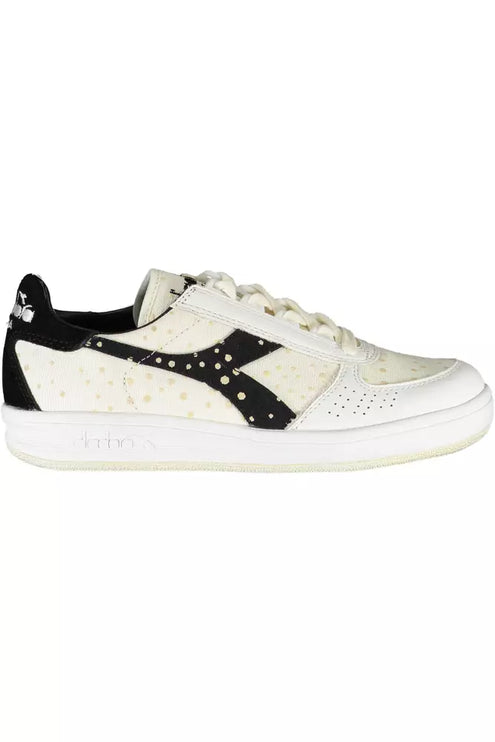 Eleganti sneaker allacci bianchi con accento logo