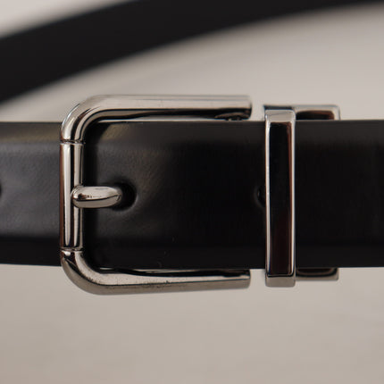 Elegant Black Leather Belt with Metal Buckle