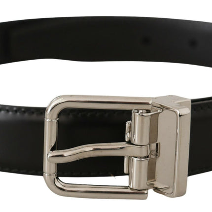 Sleek Black Leather Belt with Metal Buckle