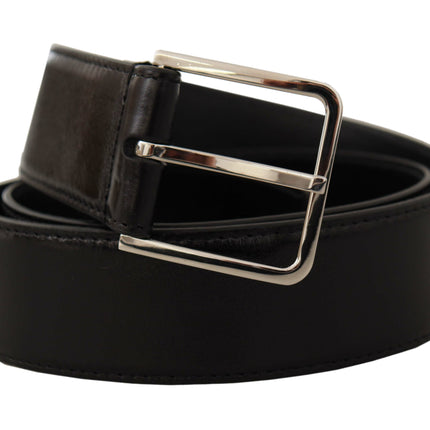 Elegant Leather Belt with Metal Buckle