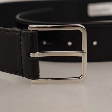 Elegant Leather Belt with Metal Buckle