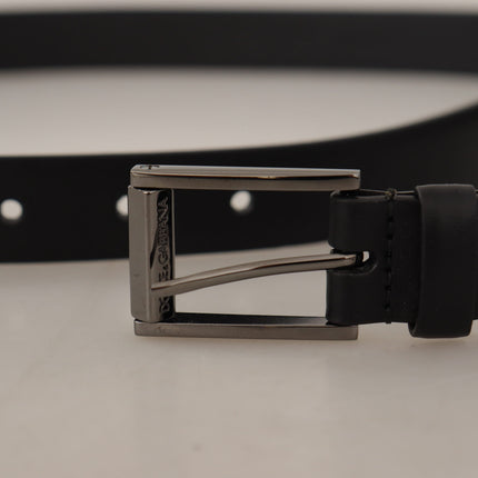 Elegant Black Leather Belt with Metal Buckle