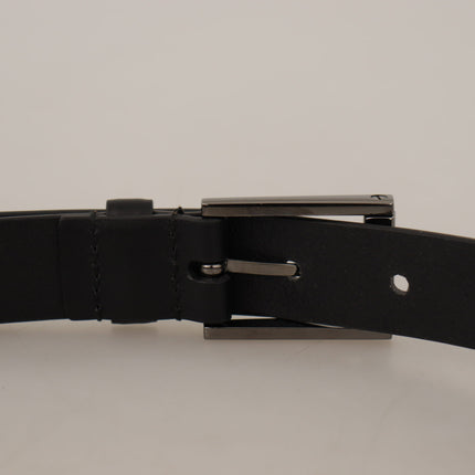 Elegant Black Leather Belt with Metal Buckle