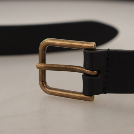 Elegant Black Leather Belt with Metal Buckle