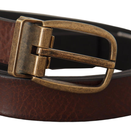 Elegant Leather Belt with Metal Buckle