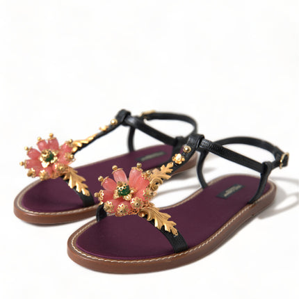 Elegantes sandalias planas adornadas con cristal