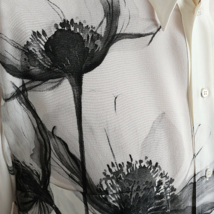 Elegante camisa de vestir de seda floral