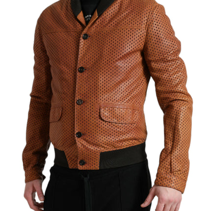 Chaqueta de bombardero perforada de cuero elegante