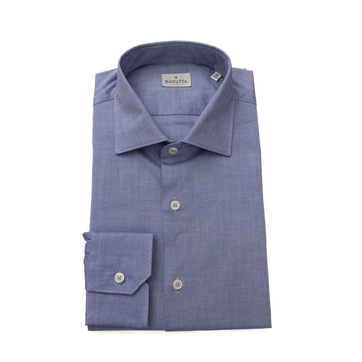 Elegante camisa de algodón azul claro con cuello francés