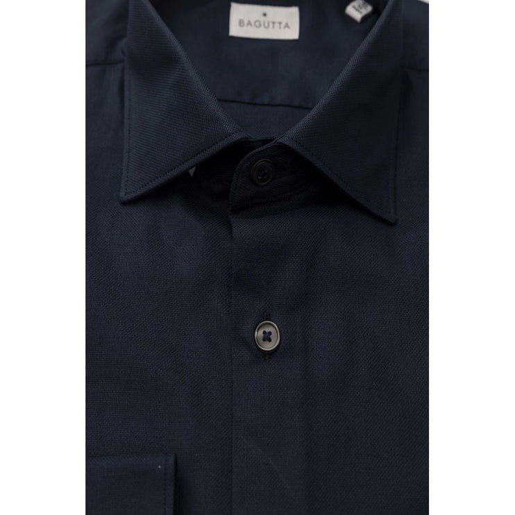 Elegante camisa de cuello francés de algodón azul