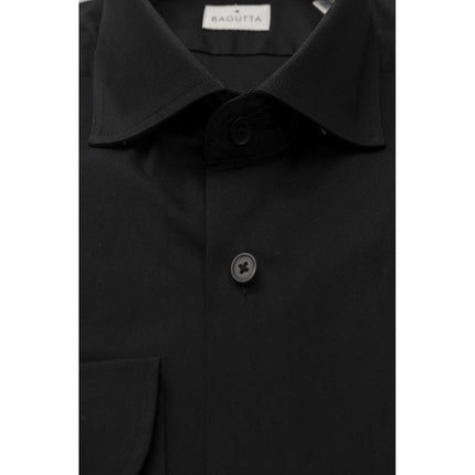 Elegante camisa negra de Fit Slim con cuello francés