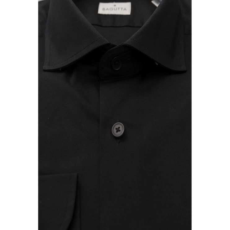 Elegante camisa negra de Fit Slim con cuello francés