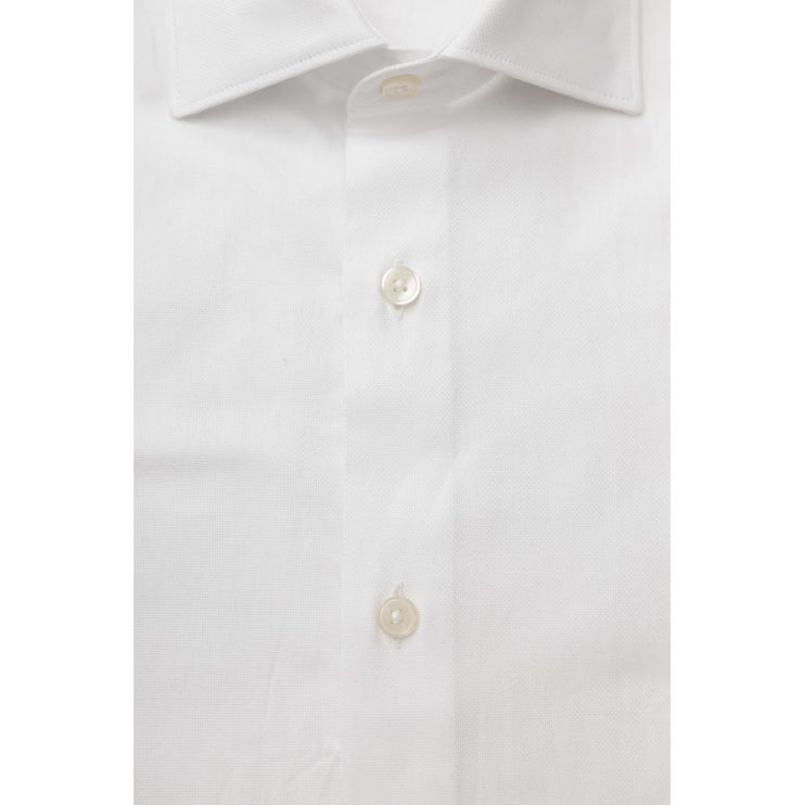 Elegante camisa de cuello francés de algodón blanco