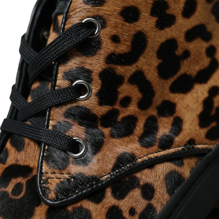 Elegantes zapatillas de deporte de leopardo con estampado de leopardo