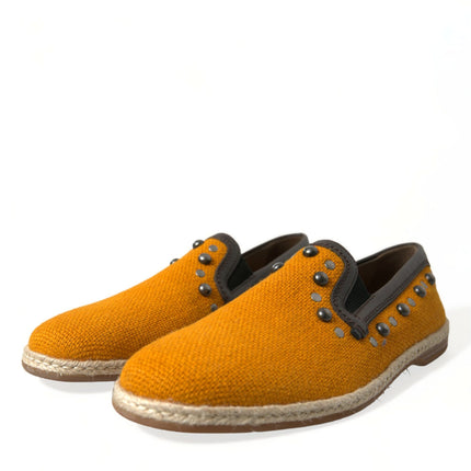 Exclusieve oranje canvas loafers met studs