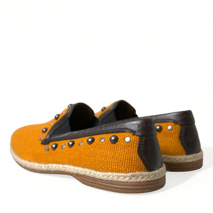 Exclusieve oranje canvas loafers met studs