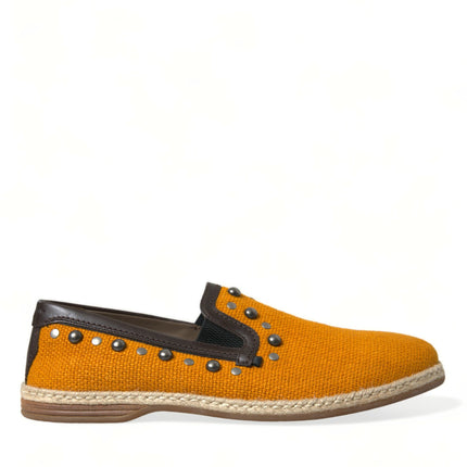 Exclusieve oranje canvas loafers met studs