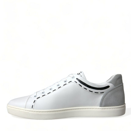 Elegantes zapatillas de cuero de piel de pantorrilla blanca