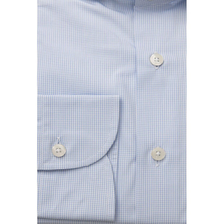 Elegante camisa de algodón azul claro con cuello francés