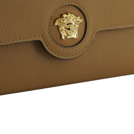 Elegant Calf Leather Wallet with Medusa Logo