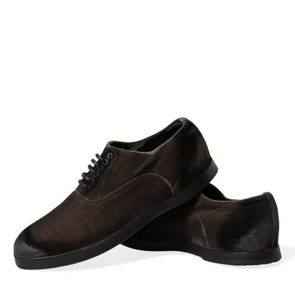 Elegantes zapatos de cordones de Velvet Oxford de Velvet Oxford