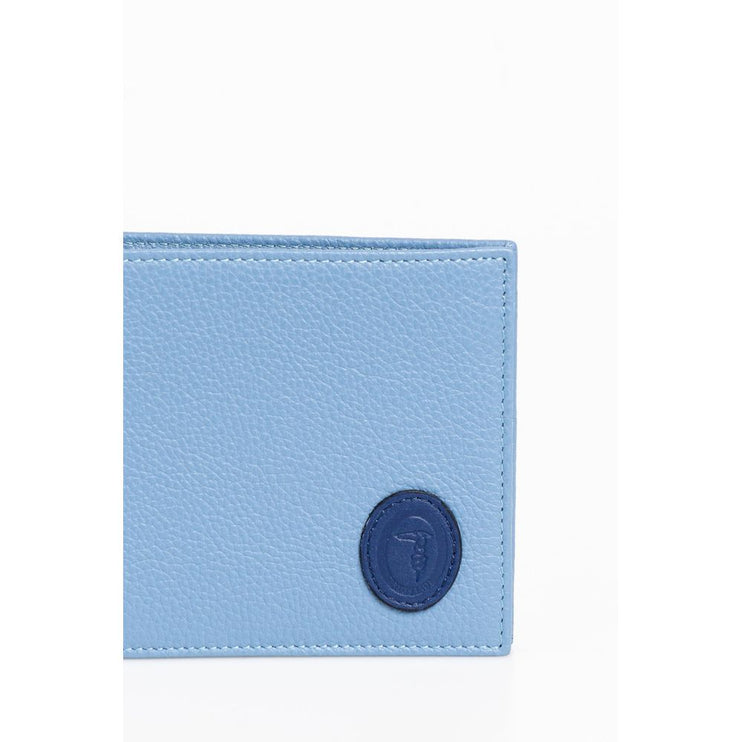 Elegante cartera de piel azul claro