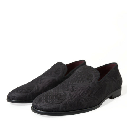 Elegante zwarte brokaatjurkjes loafers