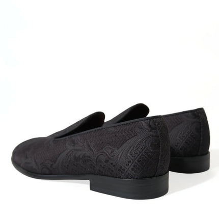 Elegante zwarte brokaatjurkjes loafers