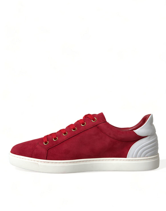 Elegantes zapatillas de cuero rojo y blanco