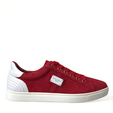 Elegantes zapatillas de cuero rojo y blanco