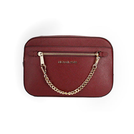 Jet Set East West Bolso Crossbody grande de piel cereza oscuro con cremallera y cadena