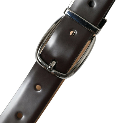 Elegant Leather Belt with Eye-Catching Buckle