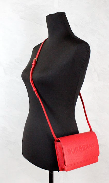 Hampshire Small Red Rogoshed Logo en cuir lisse en cuir crossbody