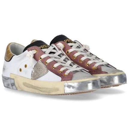 Eleganti sneaker in pelle bianca con accenti in pelle scamosciata