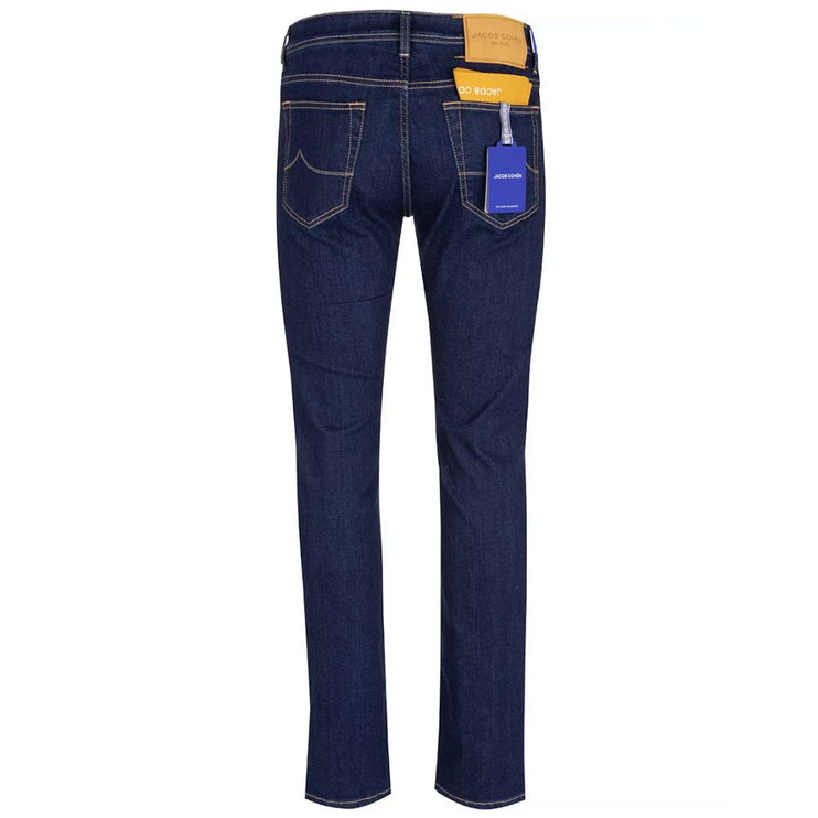 Elegantes jeans de bardo azul oscuro