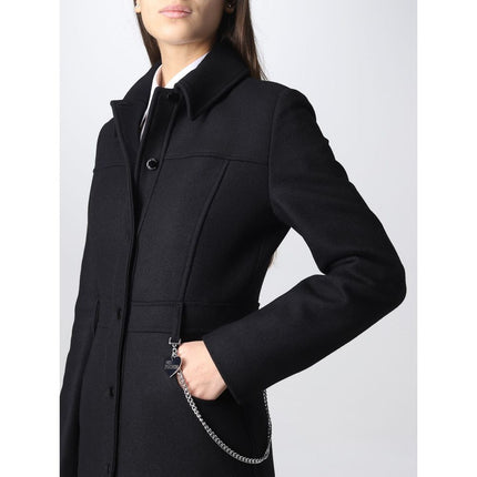 Élégant manteau en laine noire avec détail de chaîne en argent