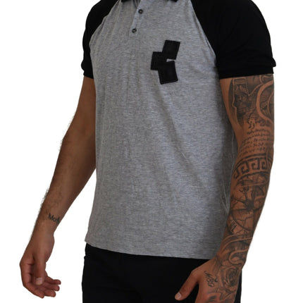 Camiseta con cuello de manga corta de algodón gris y negro