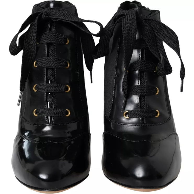 Chaussures des bottines de la cheville en jersey noir