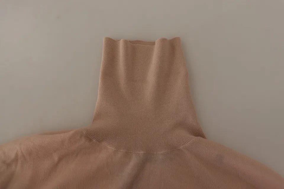 Pull de pull à col roulé en cachemire beige