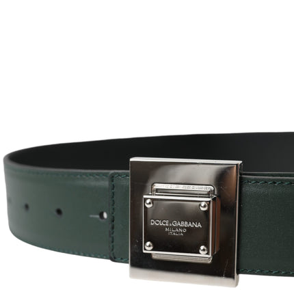 Ceinture de boucle en métal carré en cuir vert